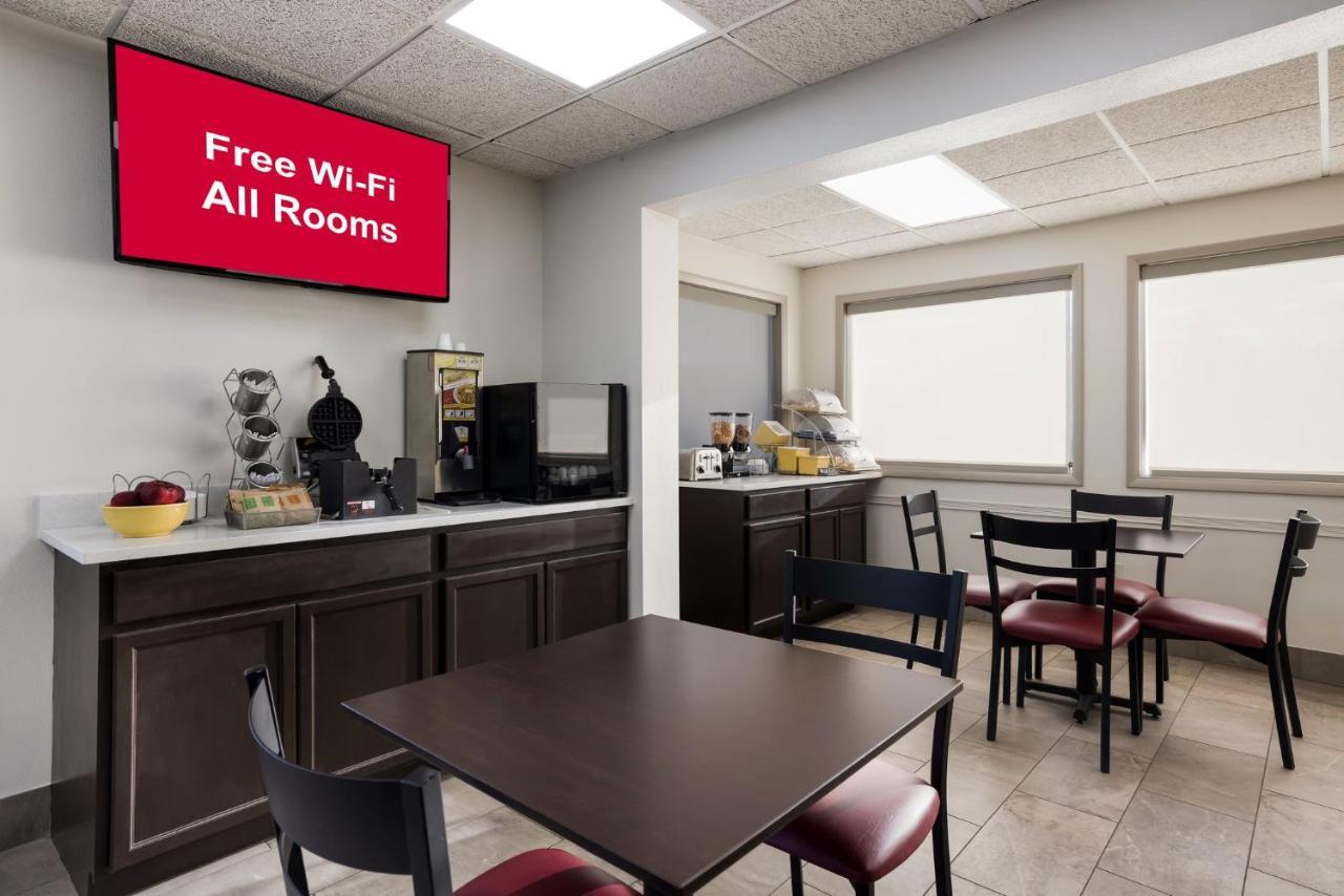 Red Roof Inn Weedsport Exterior photo